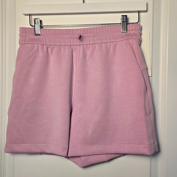 NWT Lululemon Softstreme High-Rise Short 4" - 6 Vitapink - Picture 3 of 8